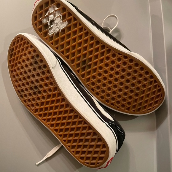 WOMENS BLACK CLASSIC BLACK&WHITE VANS! - Picture 5 of 5